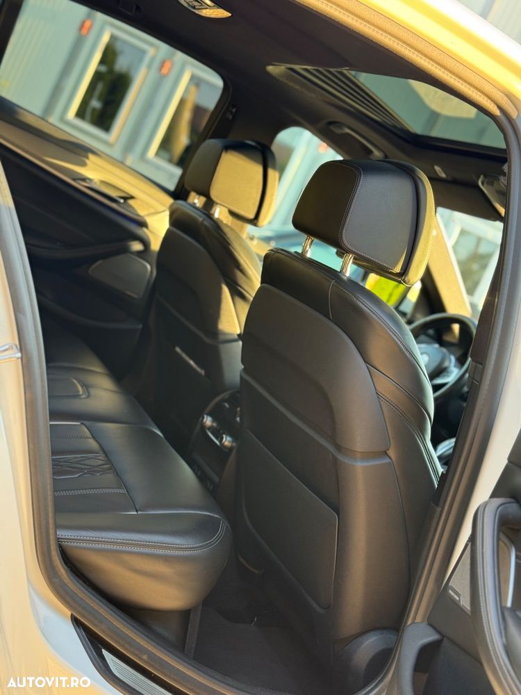 BMW 5 Series 2019 — imagine 11