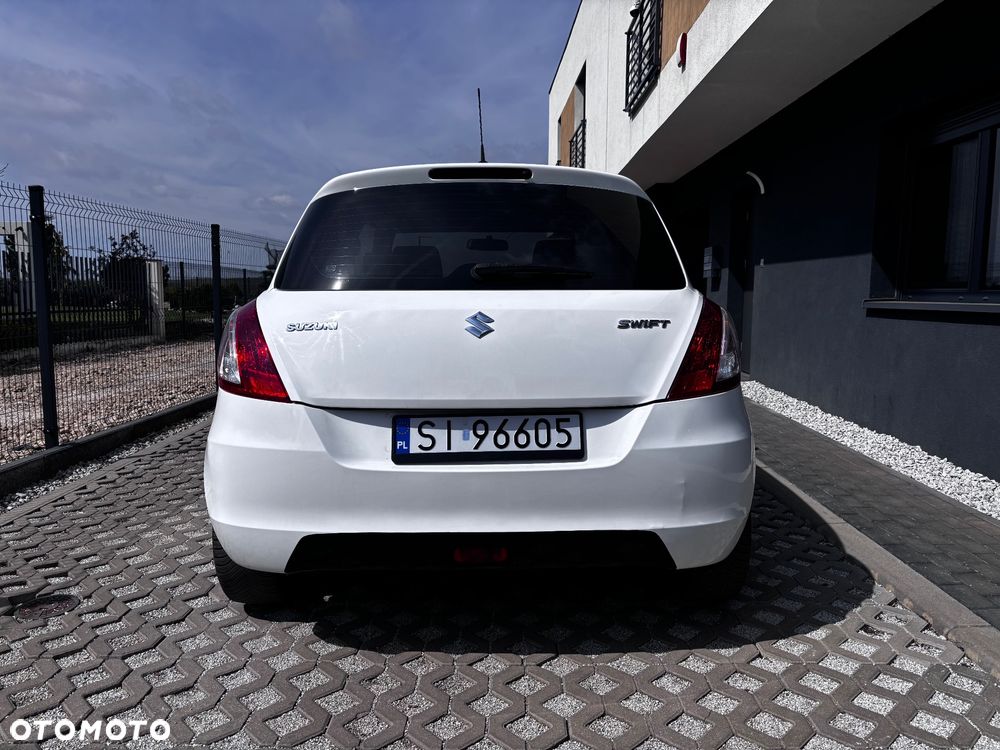 Suzuki Swift 1.2 Club - 5