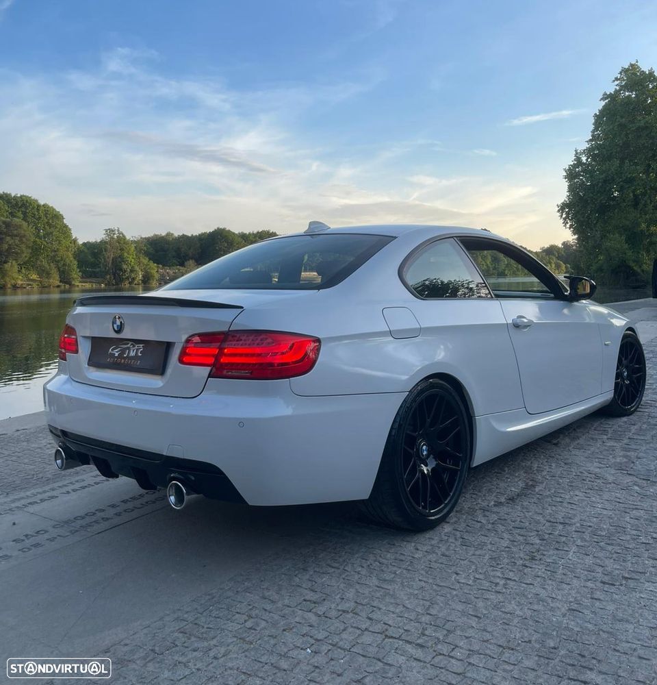 BMW 320 d M Sport Edition - 14