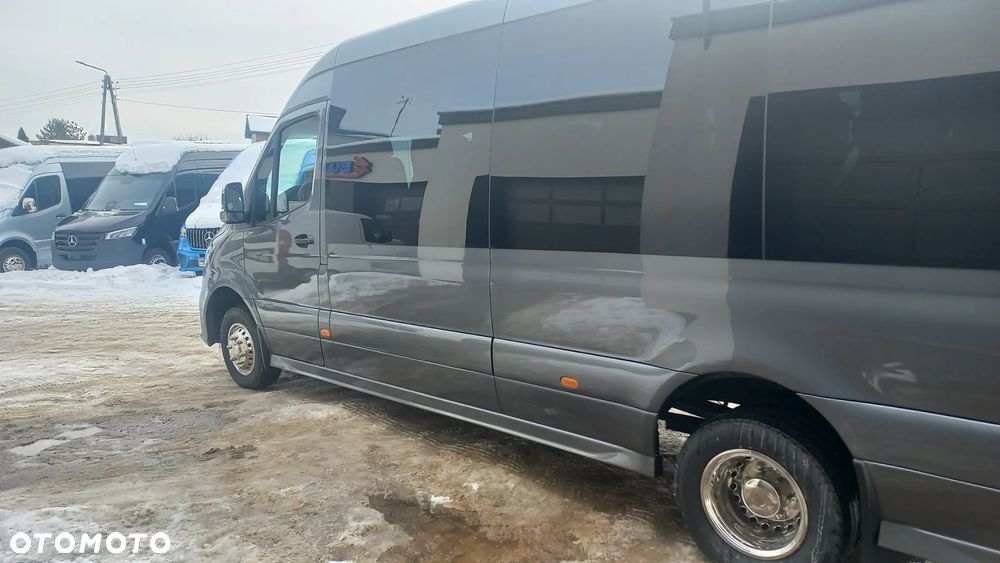 Mercedes-Benz Sprinter Eurobus 519 - 17