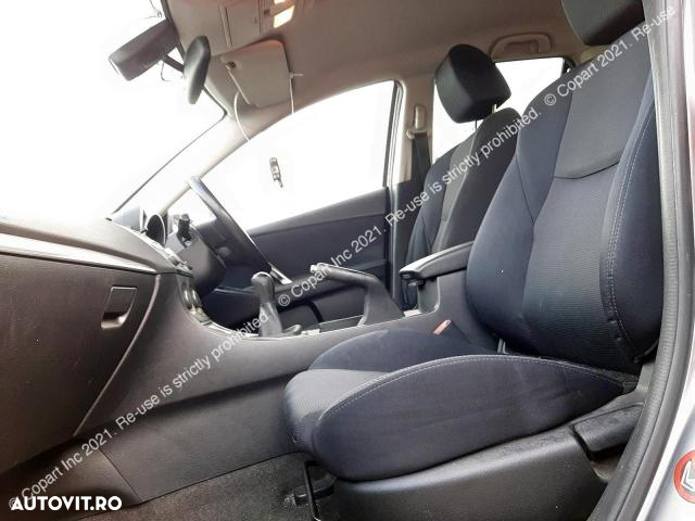 Dezmembrez Mazda 3 BL 2.2 tdi - 5