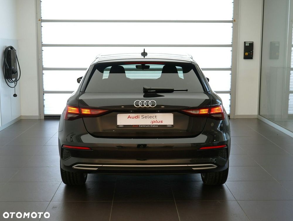 Audi A3 Sportback - 4