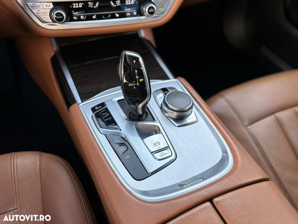 BMW Seria 7 730d - 17