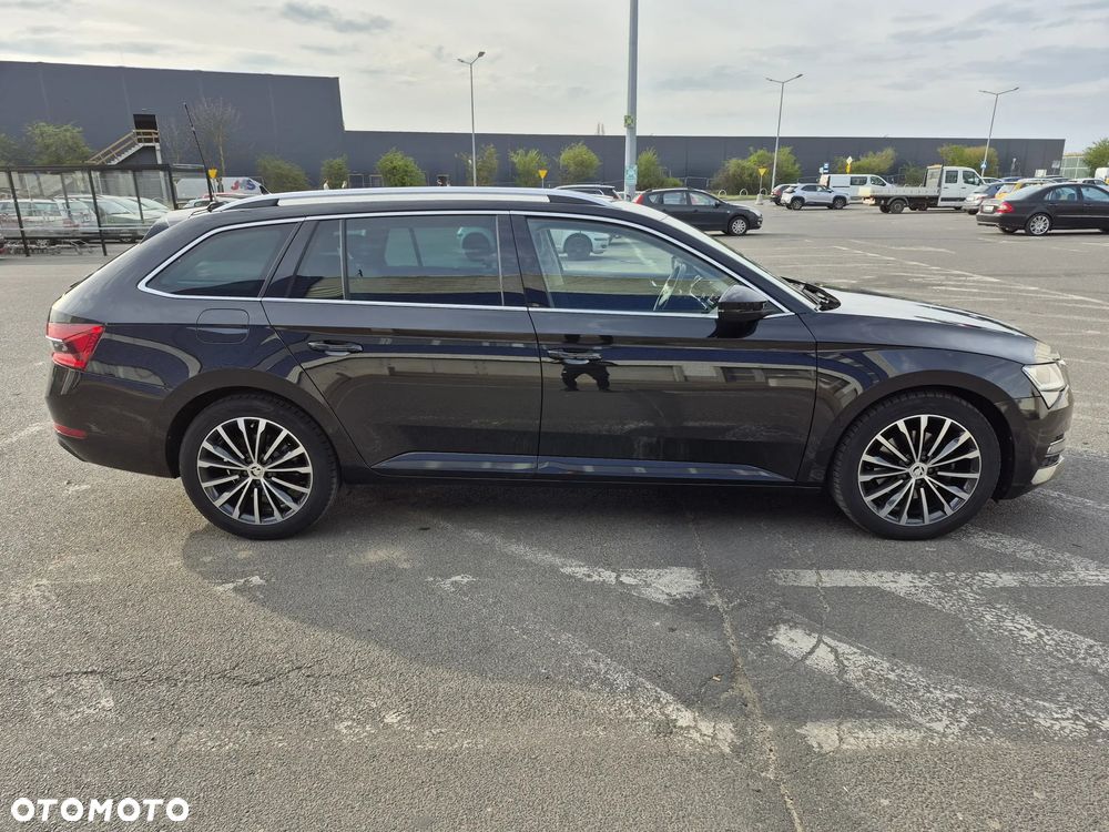 Skoda Superb 2.0 TDI SCR Style DSG - 10