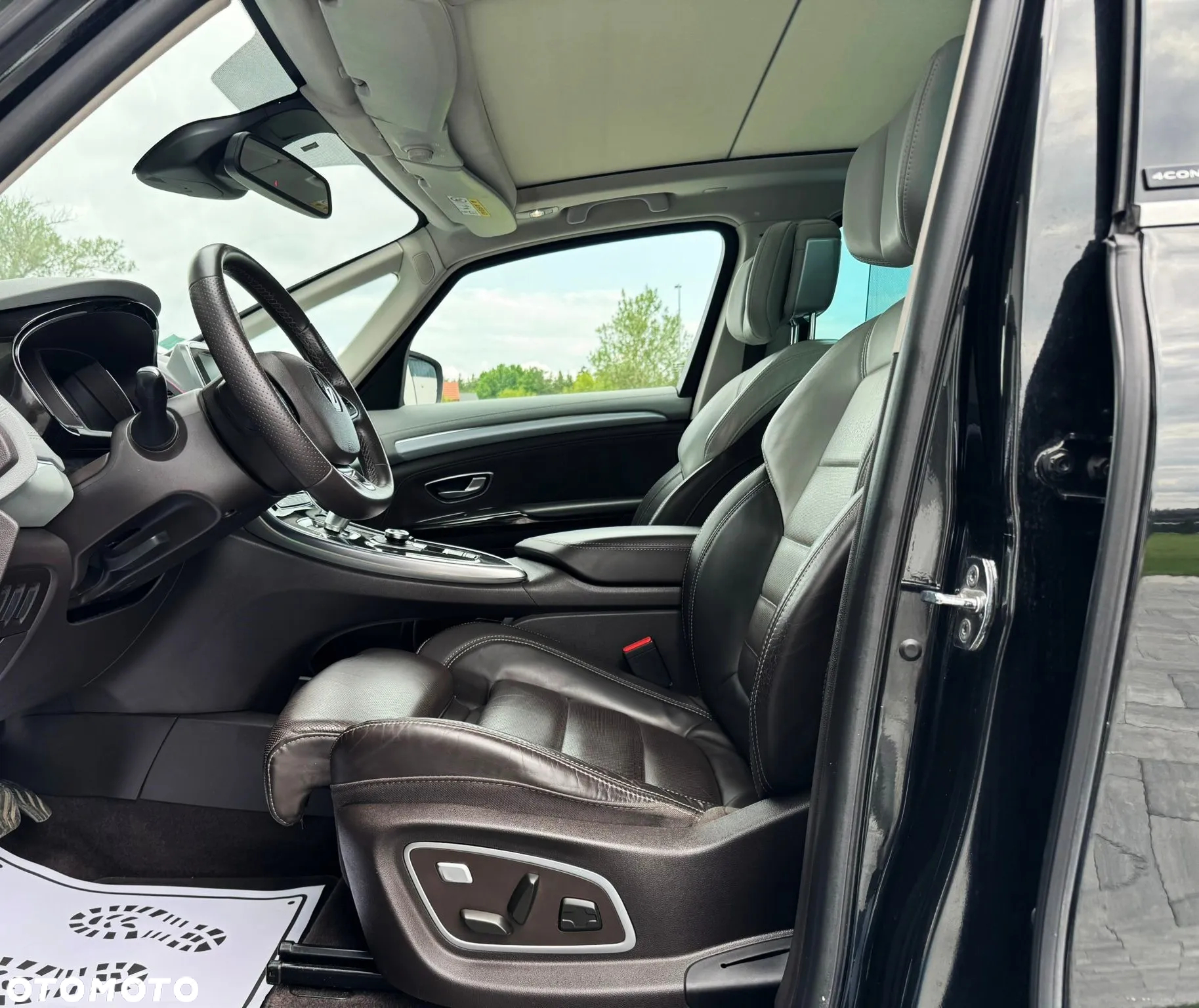 Renault Espace 1.6 dCi Energy Initiale Paris EDC 7os - 23