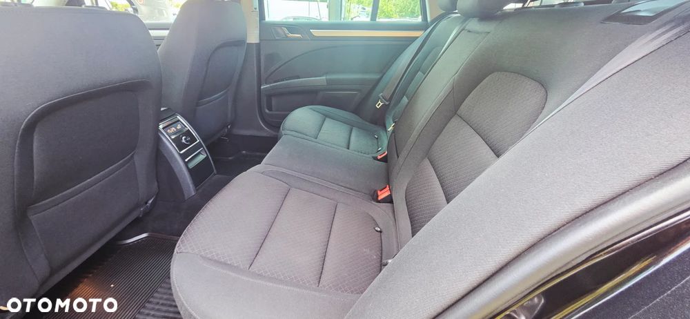 Skoda Superb 2.0 TDI 4x4 Elegance DSG - 31