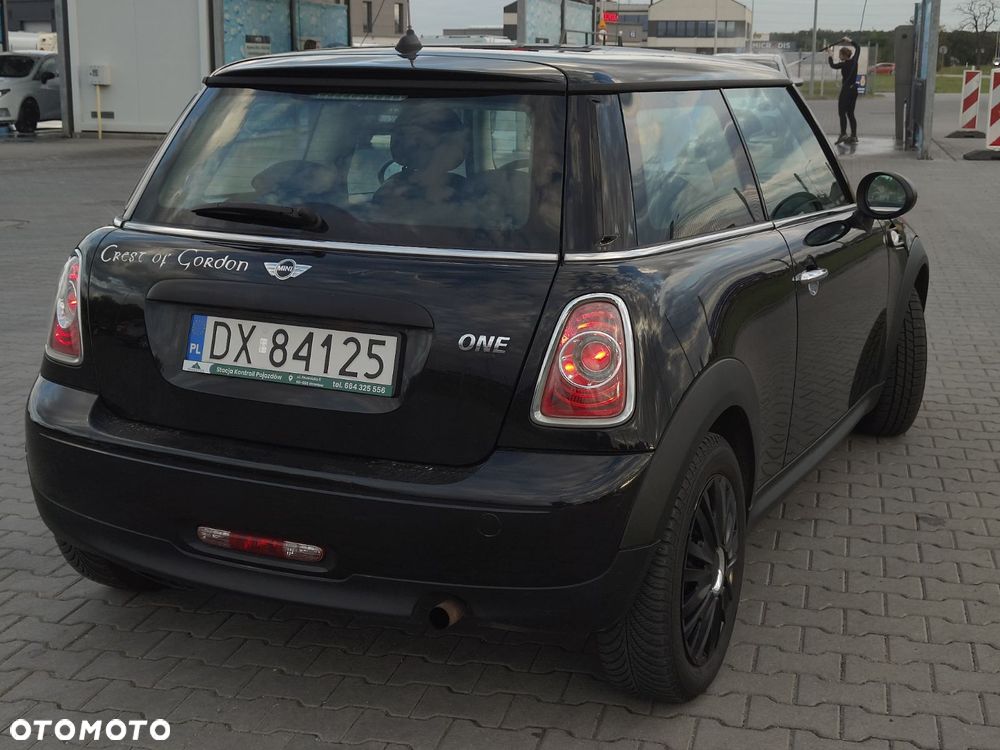 MINI ONE Standard - 8