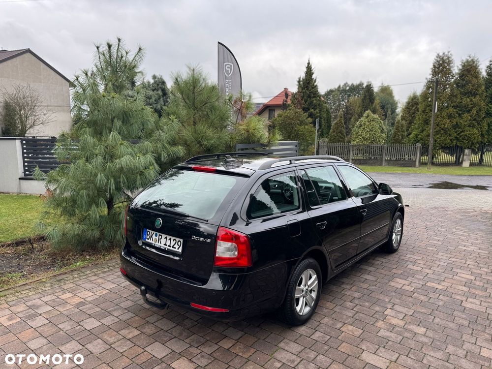 Skoda Octavia Combi 1.6 TDI DPF Ambiente - 4