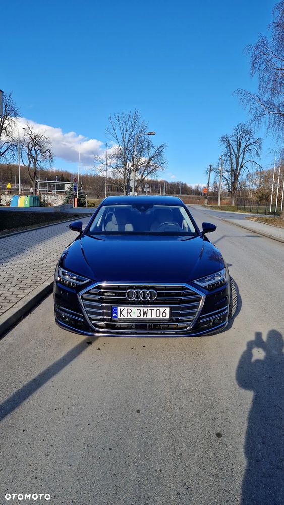 Audi A8 - 2