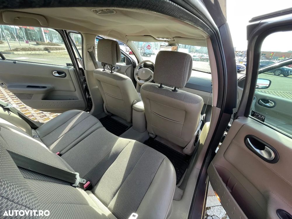 Renault Megane II 1.6 Authentique - 10