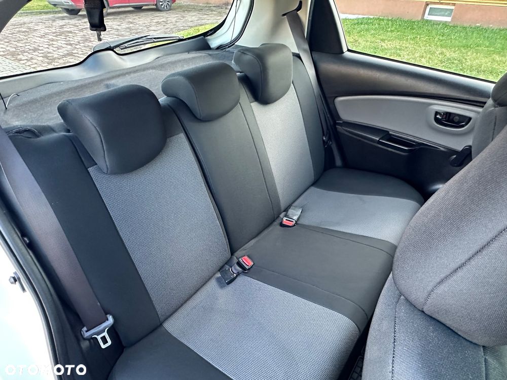 Toyota Yaris - 8