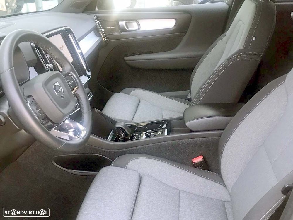 Volvo XC 40 1.5 T5 PHEV Plus Dark - 2