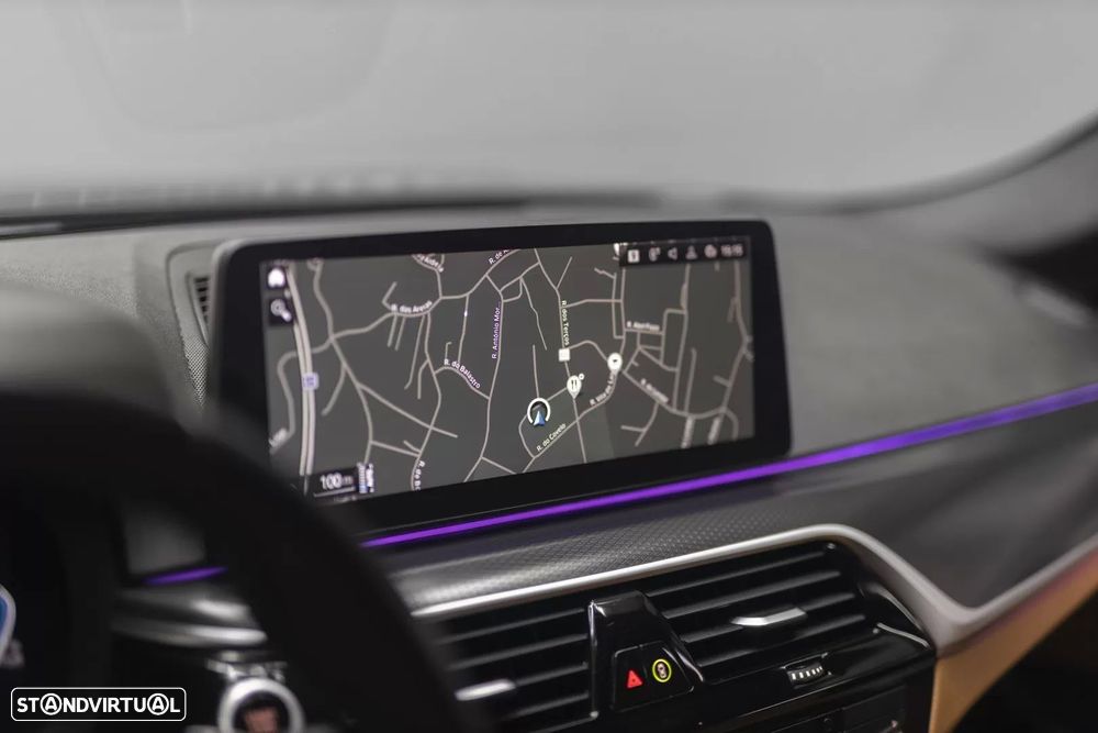 BMW 530 e xDrive Aut. - 24