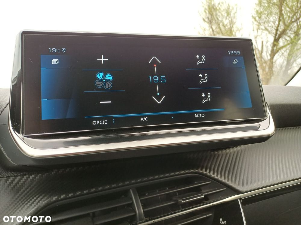 Peugeot 2008 - 21