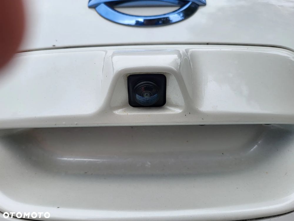 Nissan Leaf 24 kWh (mit Batterie) Visia + - 6