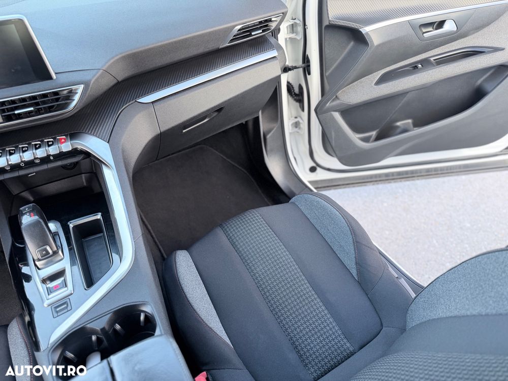 Peugeot 5008 1.5L BlueHDI EAT8 S&S GT - 16