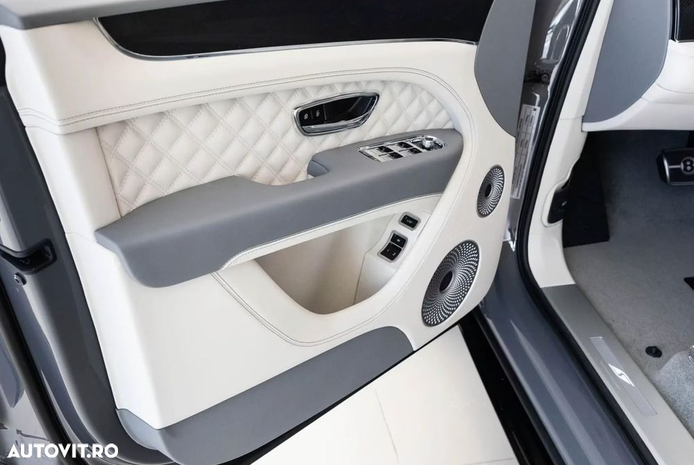 Bentley Bentayga - 17