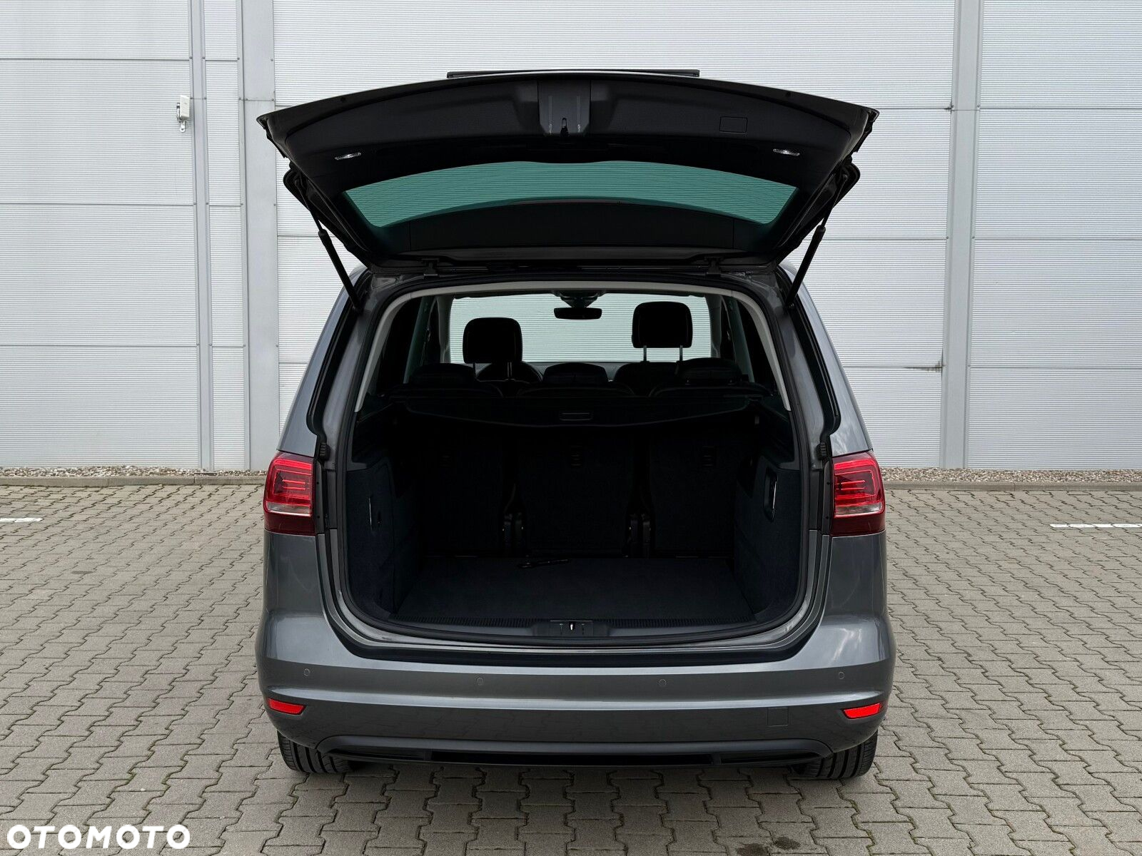 Volkswagen Sharan 2.0 TDI BMT Highline DSG - 9