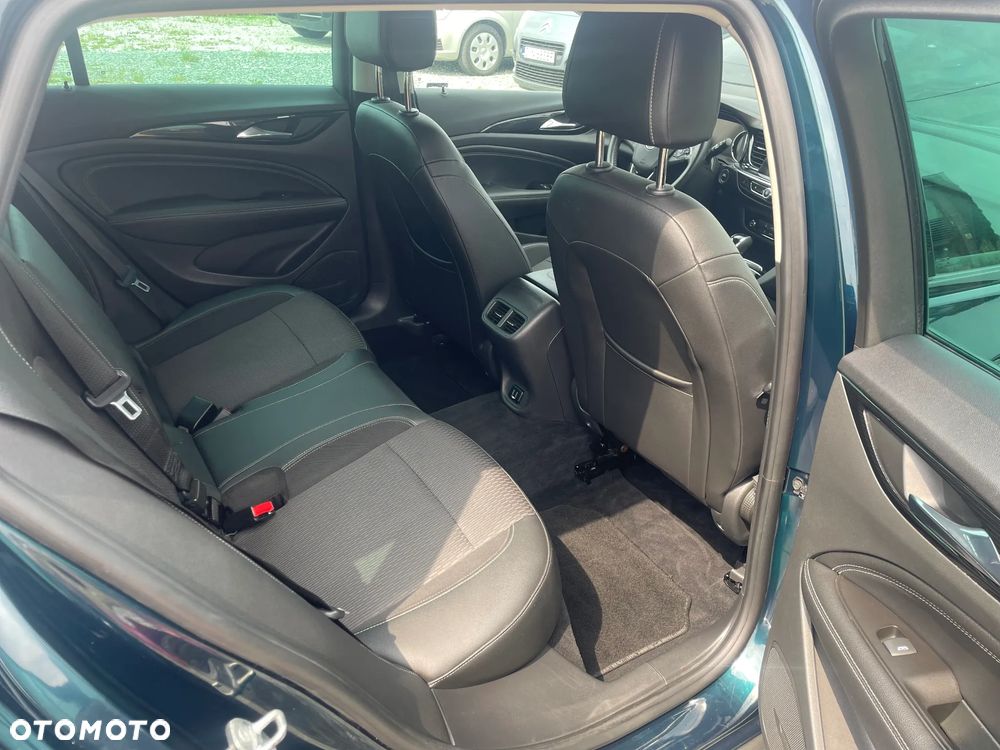 Opel Insignia - 13