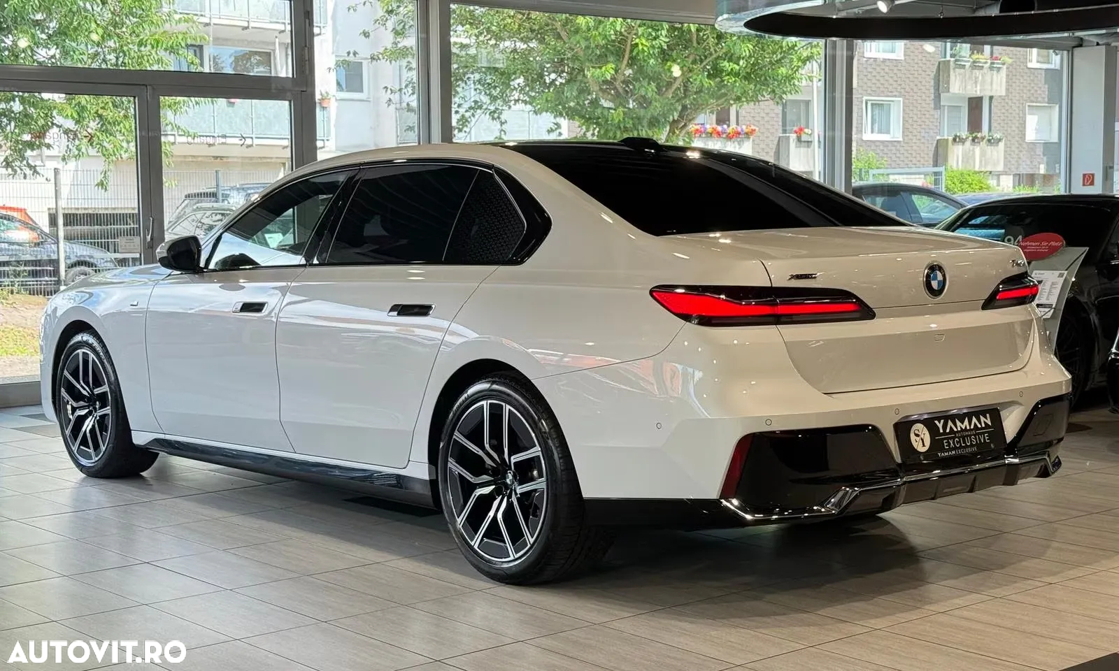 BMW Seria 7 740d xDrive MHEV - 5