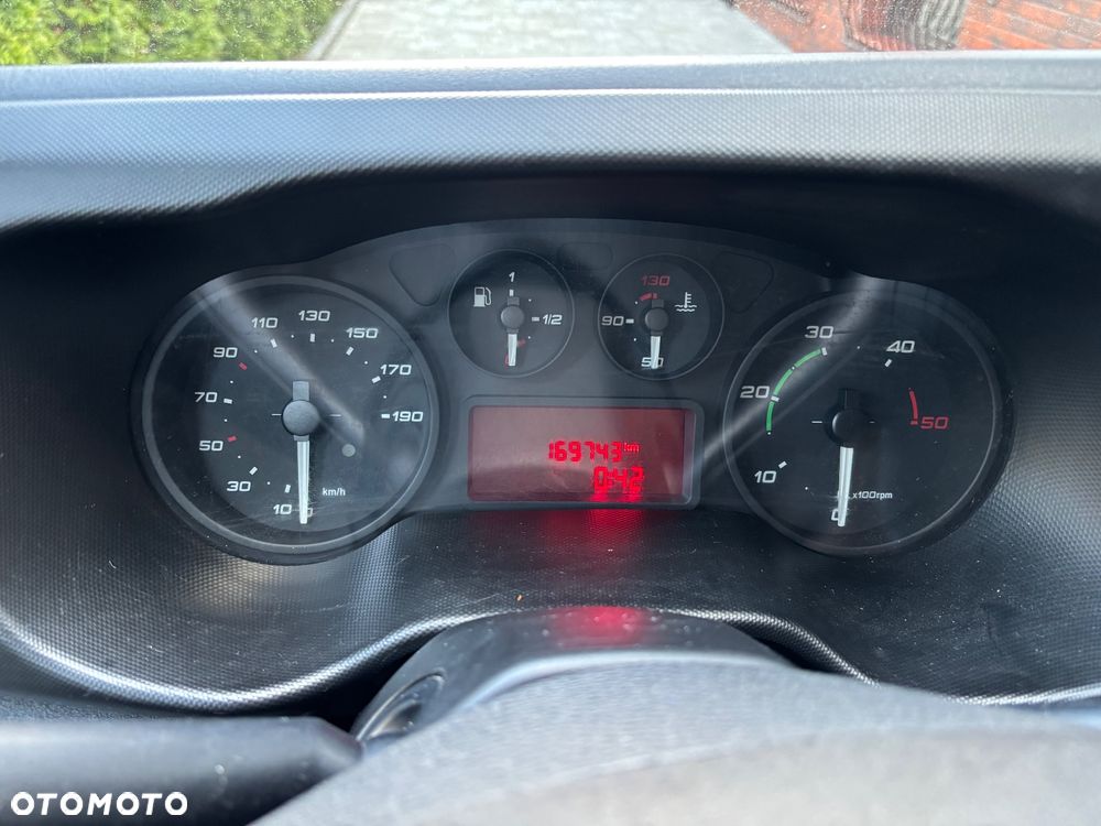 Iveco DAILY 35C13 - 11
