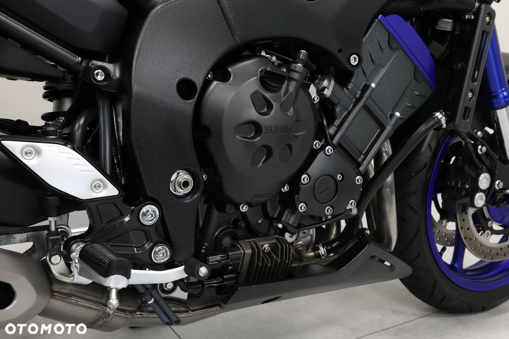 Yamaha FZ8 - 24