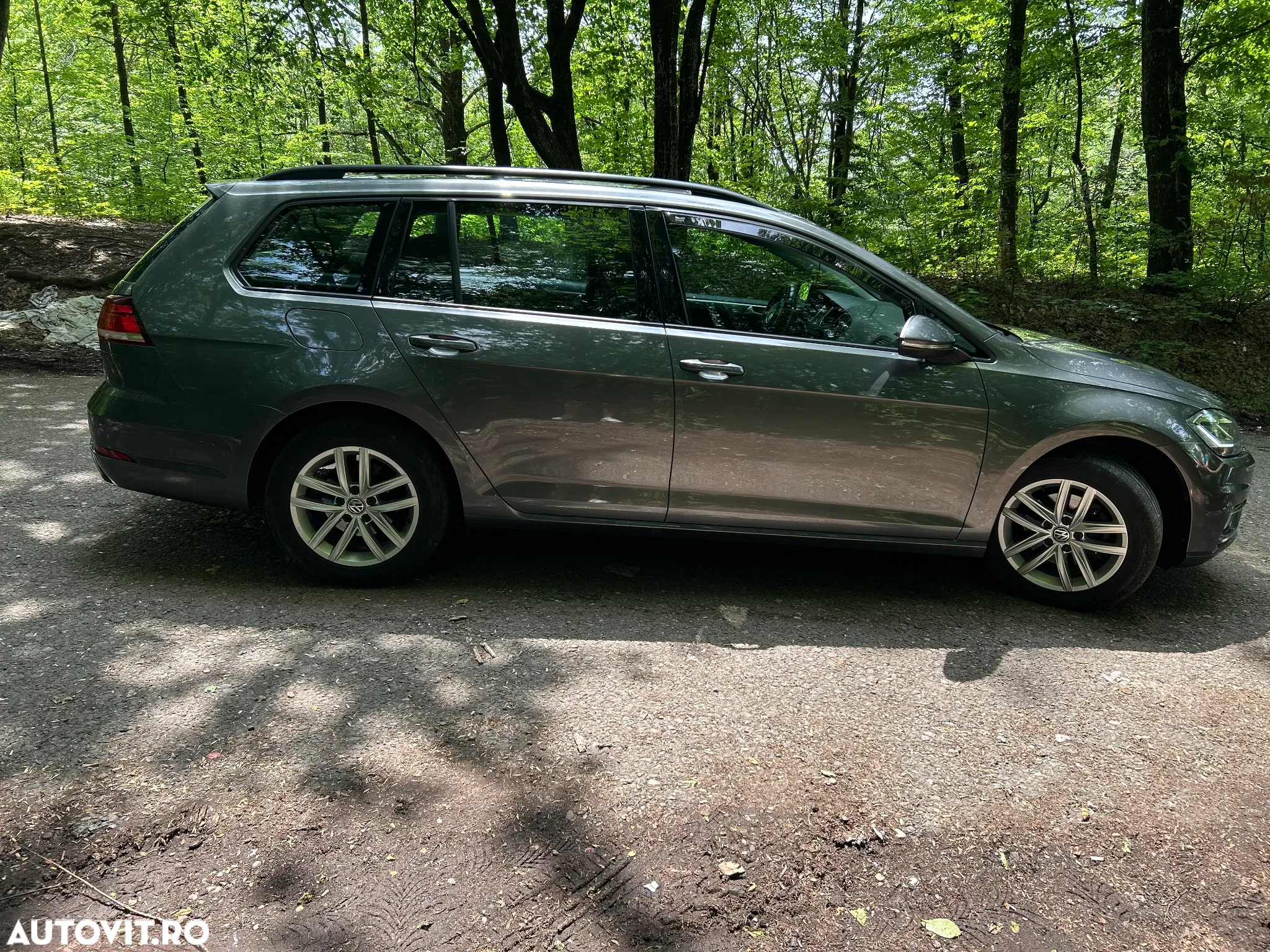 Volkswagen Golf 1.6 TDI DSG Comfortline - 14