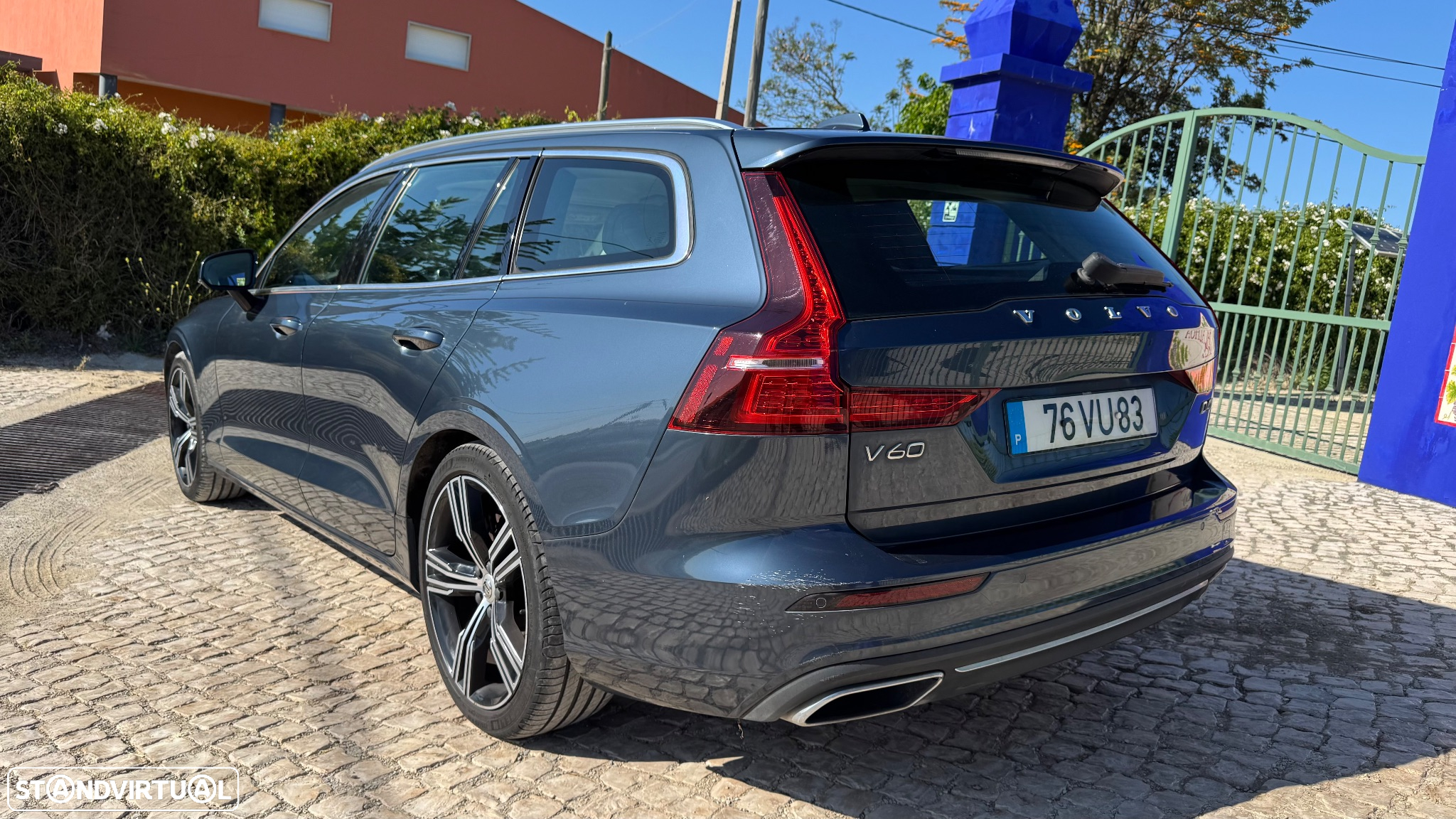 Volvo V60 2.0 D4 R-Design Geartronic - 6