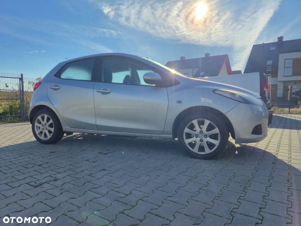 Mazda 2 2007 photo 5