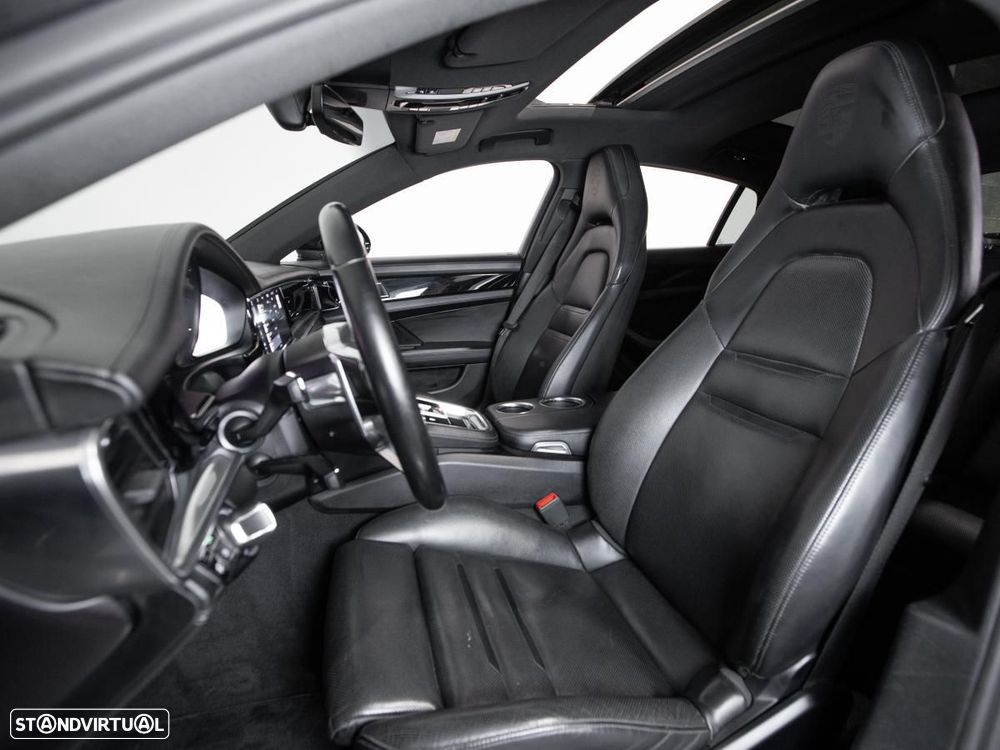 Porsche Panamera 4 S - 9