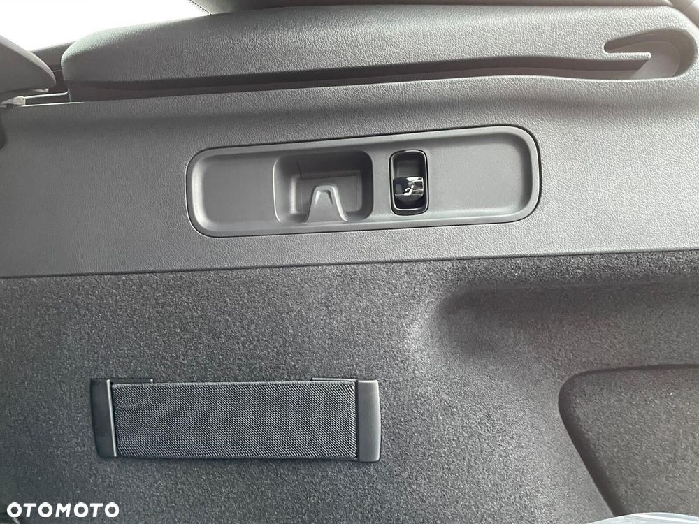 Mercedes-Benz GLC - 20