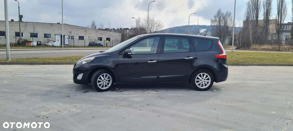 Renault Scenic 1.9 dCi Tech Run - 12