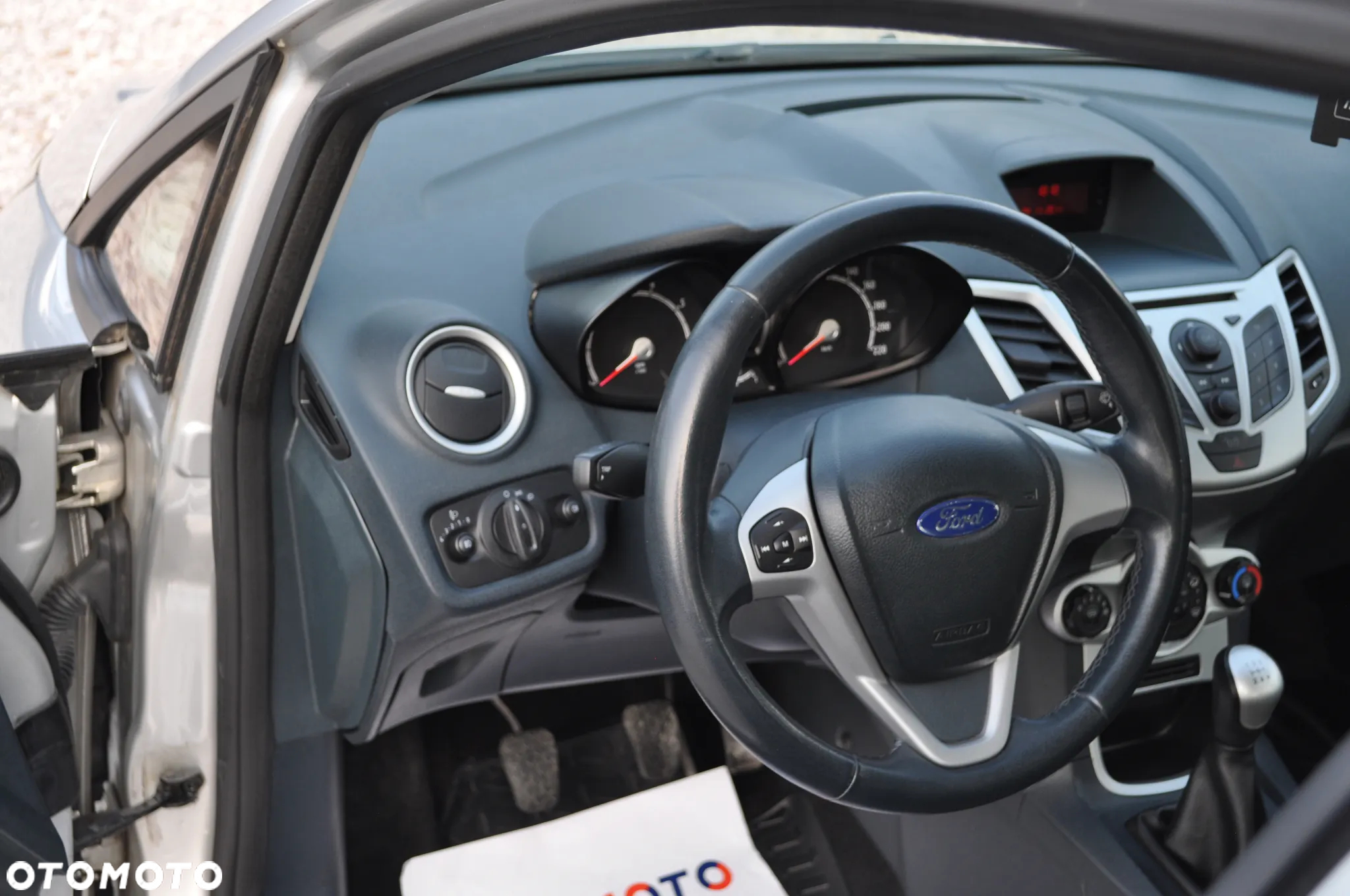 Ford Fiesta 1.25 Champions Edition - 17