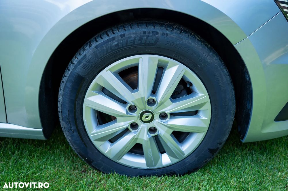 Renault Megane BLUE dCi EDC Limited - 33