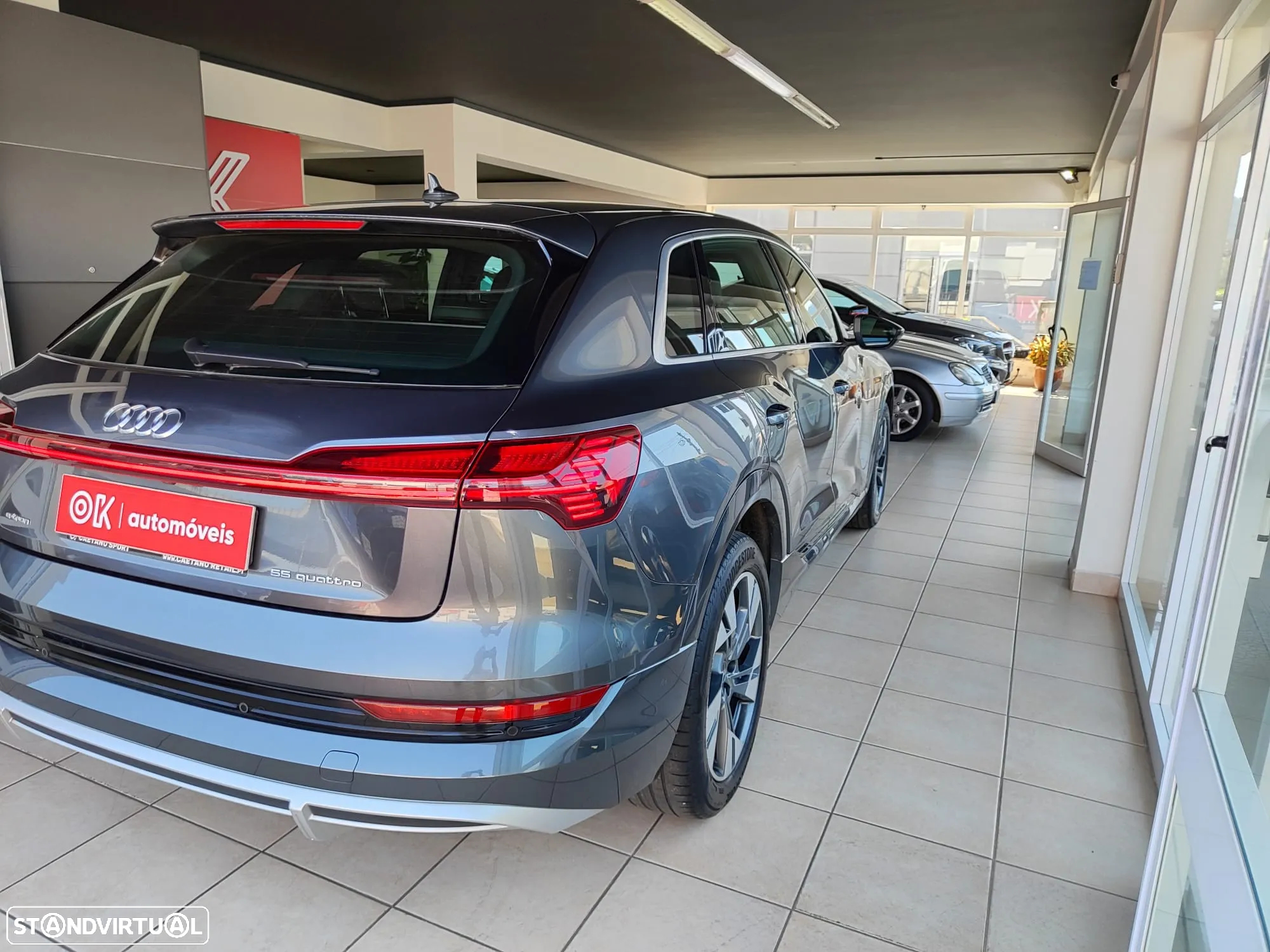 Audi e-tron 55 quattro S line - 11