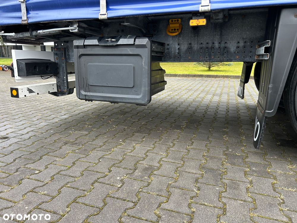 Schmitz Cargobull SCB S3T - 23