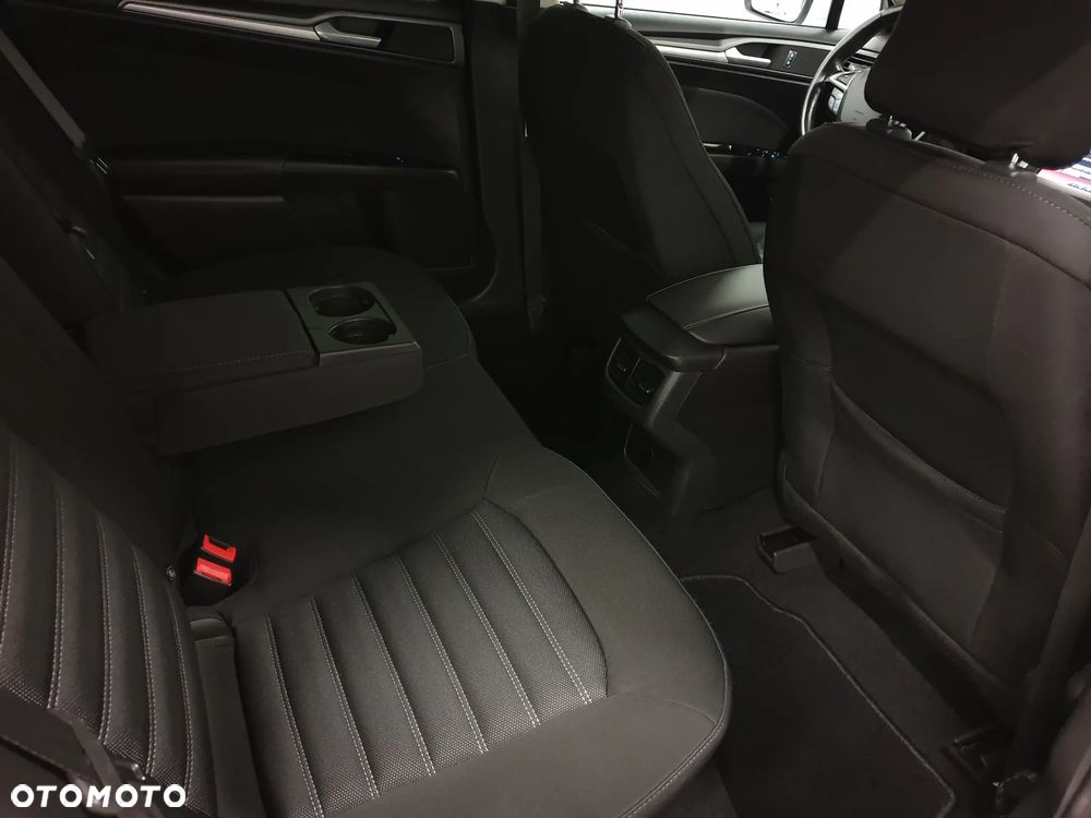 Ford Mondeo - 22
