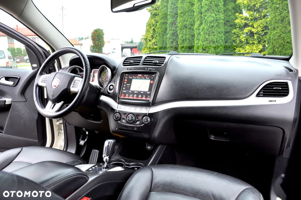 Fiat Freemont 2.0 Multijet Black Code AWD - 27