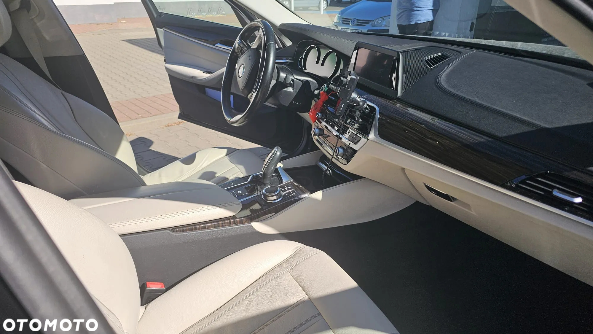 BMW Seria 5 520d xDrive Luxury Line - 11