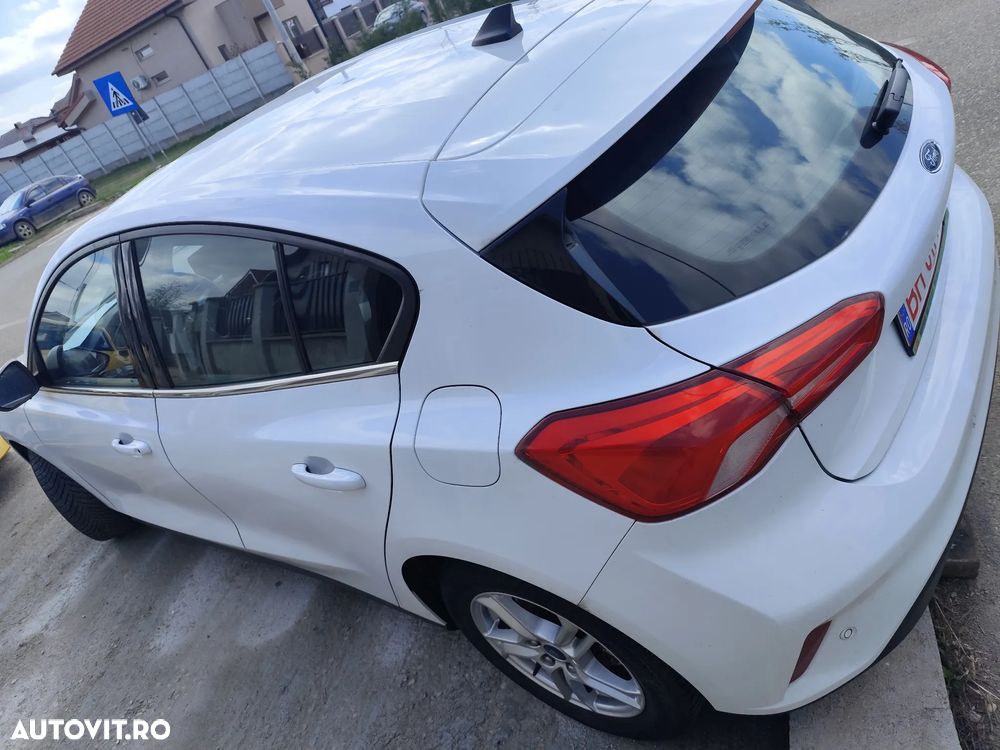 Ford Focus 1.0 EcoBoost Trend Edition - 5