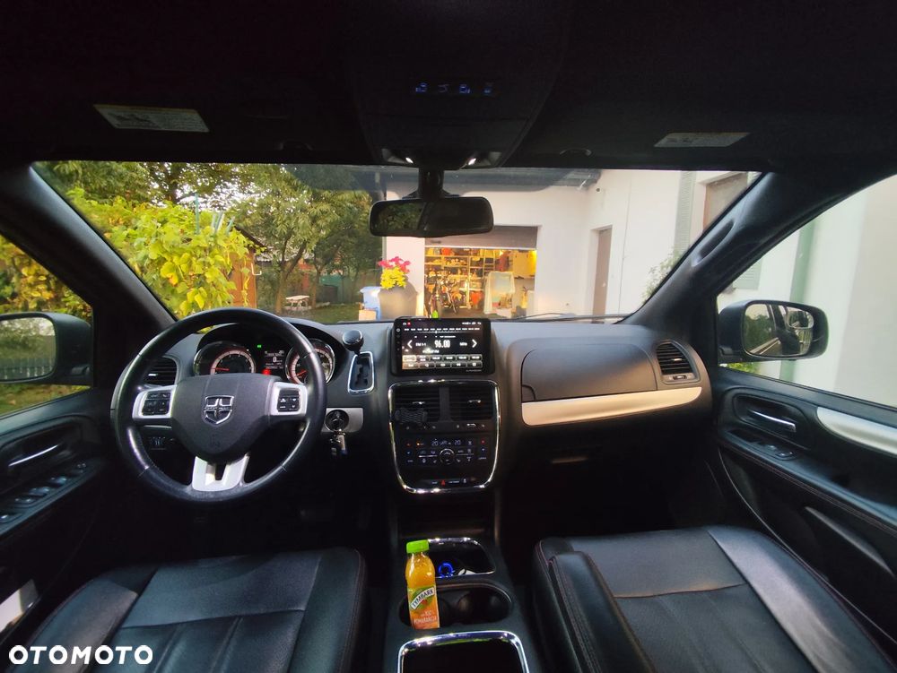 Dodge Grand Caravan 3.6 R/T - 22