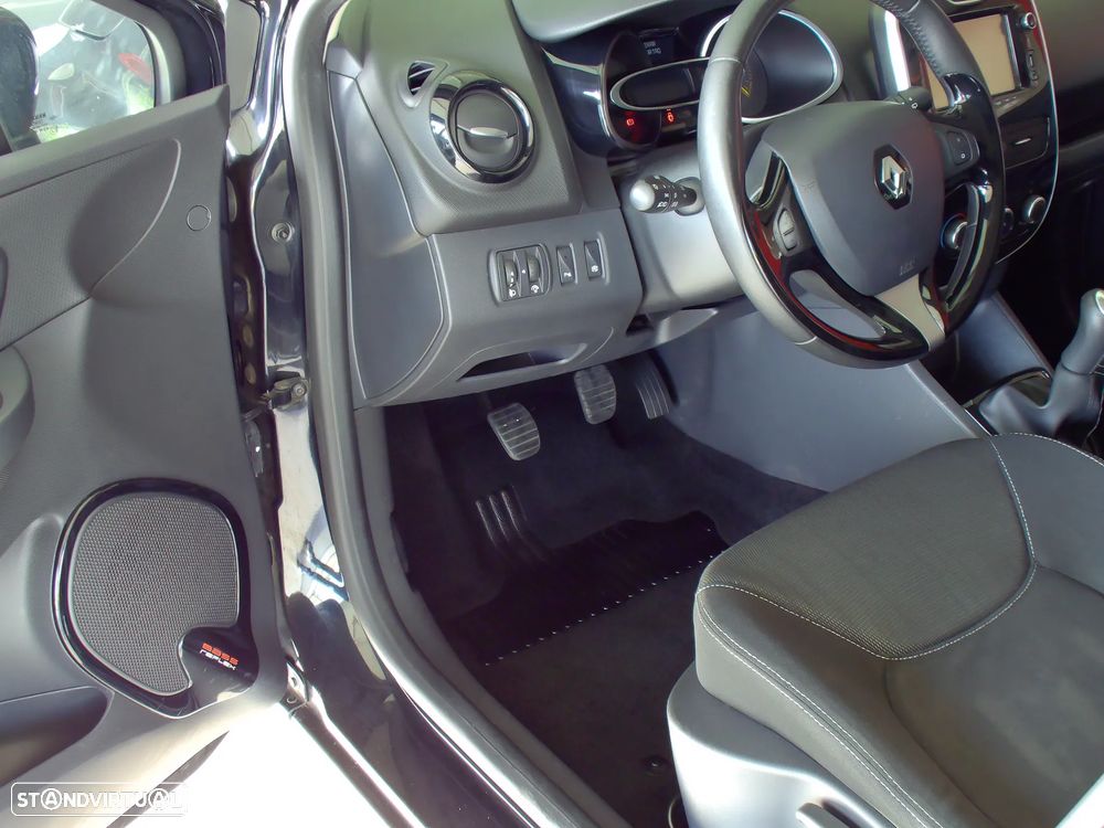 Renault Clio - 7
