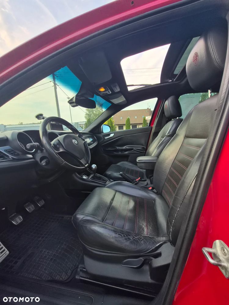 Alfa Romeo Giulietta 2.0 JTDM 16V - 10