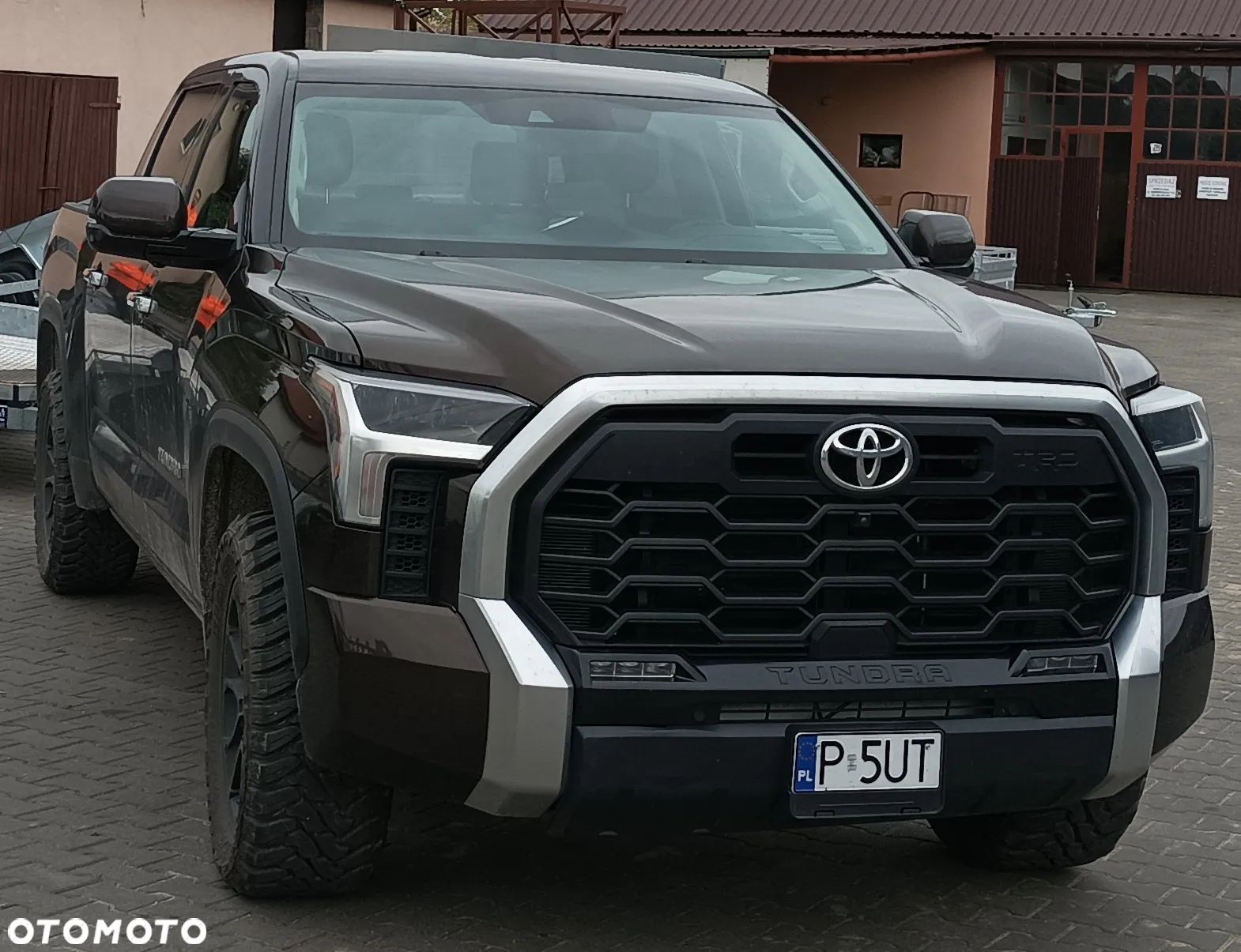 Toyota Tundra - 2