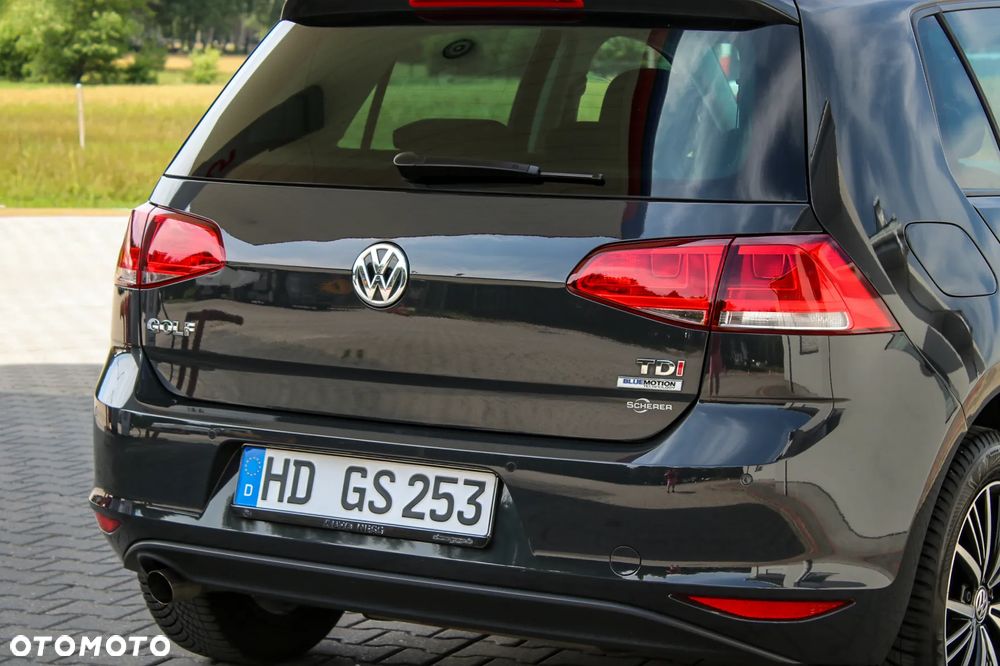 Volkswagen Golf 1.6 TDI BlueMotion Technology Allstar - 14