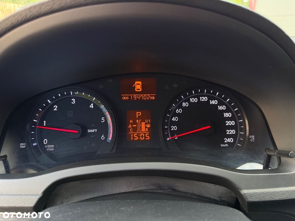 Toyota Avensis - 21