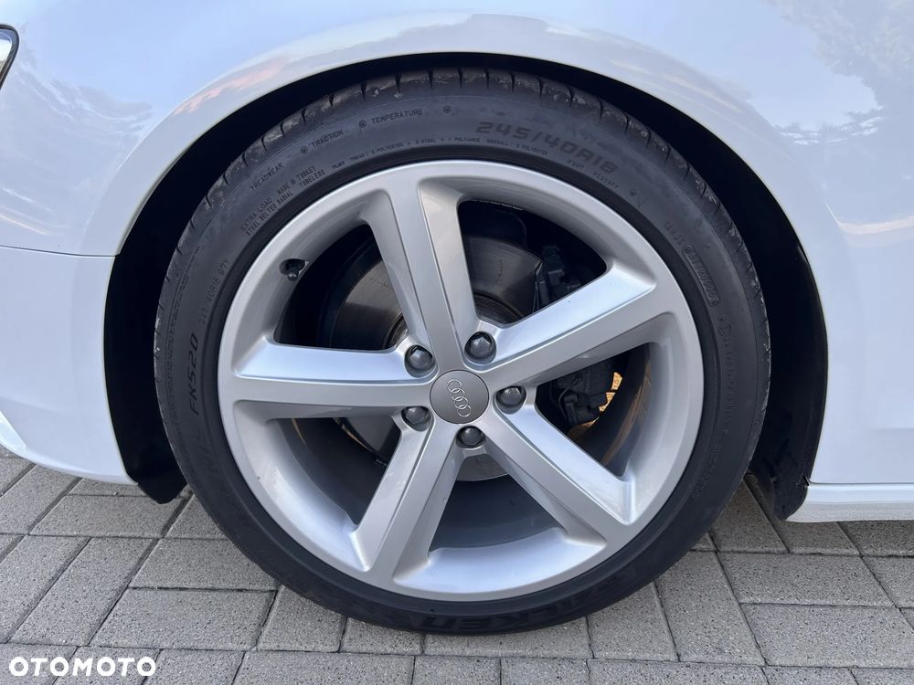 Audi A4 Avant 2.0 TDI - 36