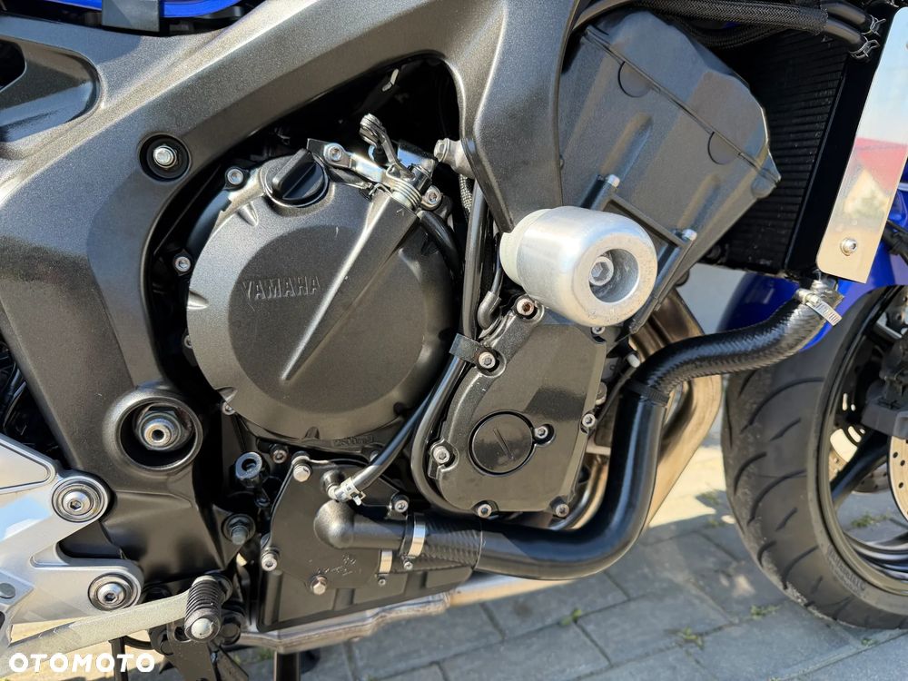 Yamaha FZ - 17
