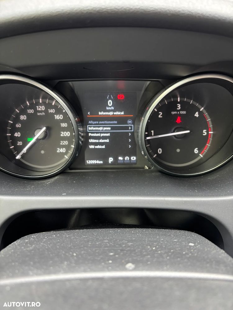 Land Rover Discovery Sport - 11