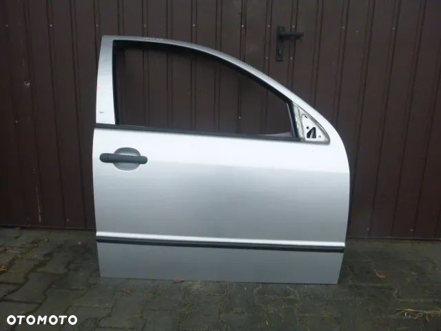 DRZWI PRAWY PRZÓD PRAWE PRZEDNIE SKODA FABIA I KOMPLETNE